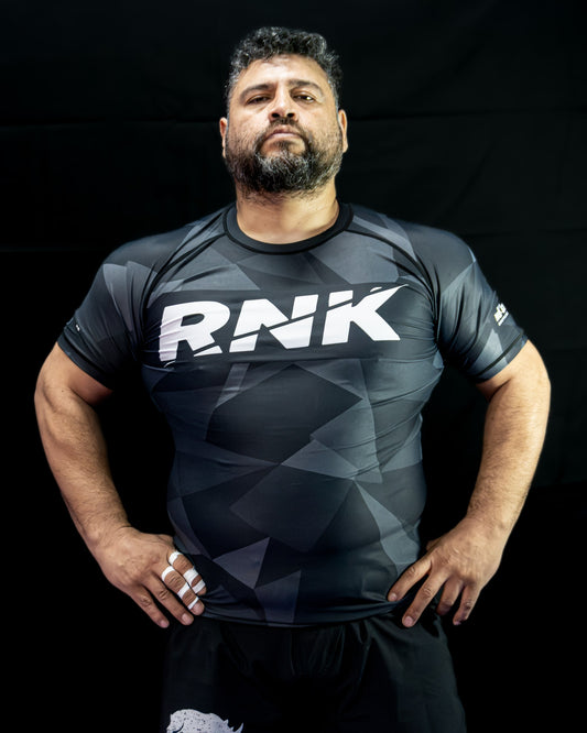 Rashguard Héroe · Geométrico Negro